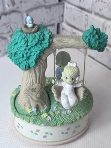 precious moments figurines Music Box From 1988 - Picture 1 of 6