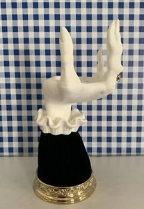 Bath & Body Works ~Halloween 2021 ~ Single Wick Candle Holder ~ Witch Hand Black - Picture 1 of 4