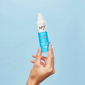 No7 Hydraluminous Hydrating SPF 15 Day Lotion 50ml - Picture 1 of 4