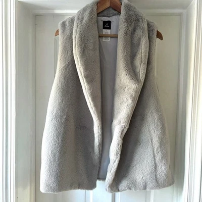 Chaleco de piel sintética Echo Longline gris talla M/L Foto 1 de 4