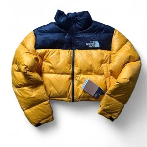 NWT The North Face Nuptse Short Cropped Puffer Jacket in Summit Gold Large - Picture 1 of 1