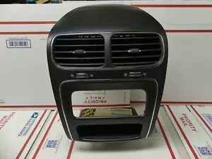 2011 2012 2013 2014 DODGE JOURNEY RADIO BEZEL TRIM OEM - Foto 1 di 8