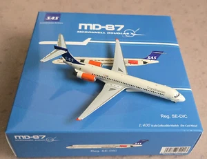 NG Models MD-87 SAS Scandinavian Airlines SE-DIC in 1:400 - Picture 1 of 6