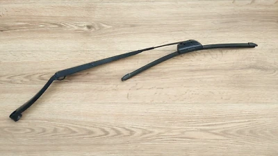 Brazo limpiaparabrisas pasajero derecho Kia Sorento 2011-2013 Foto 1 de 4