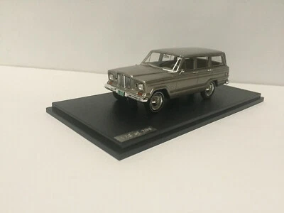 1/43 1962 Jeep Wangoneer green metallic GLM - Image 1 of 4