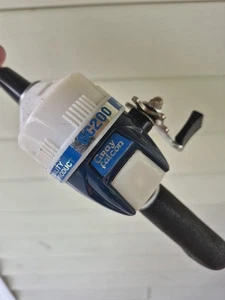 Vintage Gray Falcon Sc 200 RARE Closed Face Casting Fishing Rod & Reel Mini Pole - Picture 1 of 6