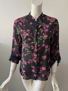 Blusa Camisa Alice + Olivia Eloise Negra Rosa Estampada Floral Seda Transparente Botón M - Imagen 1 de 7