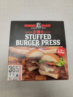 Prensa de hamburguesas rellenas Nordic Ware 3 en 1 Foto 1 de 4