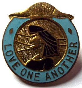 Seltenes RAOB Metall & Emaille Abzeichen LOVE ONE ANOTHER Vintage Sammler Pin - Bild 1 von 2
