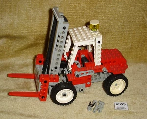 LEGO Sets: Technic: Model: Construction: 8835-1 Forklift (1989) 100% MULTI-BUILD - Picture 1 of 9
