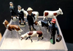 VINTAGE BRITAIN LEAD HORSE &WAGON-9 FIGURES- SMALL 1 1/2 HI - Picture 1 of 2