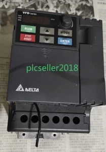 1 Stück GEBRAUCHT Delta Wechselrichter VFD015E23A 220V 1,5KW - Bild 1 von 1