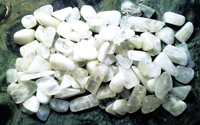 100cts ASSORTED 3 - 7 mm TUMBLE POLISHED TINY WHITE MOONSTONE SPECIMENS INDIA - Image 1 of 2