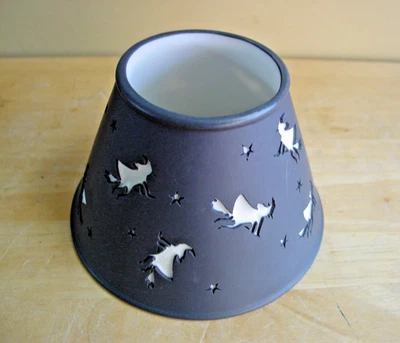 Yankee Candle Halloween brujas y estrellas recortadas siluetas tarro mediano tono ~NOS Foto 1 de 4