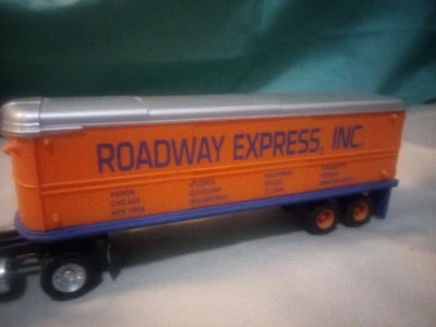 Semirremolque (coches) Roadway Express escala Ho classic metal works años 50.  Foto 1 de 4
