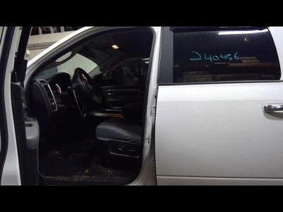 Depósito de refrigerante estilo clásico rueda de 5 orejetas para camioneta Dodge 1500 09-23 1487676 Foto 1 de 4