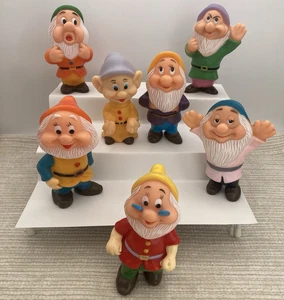 Disney Vintage Set of 7 Seven Dwarfs Rubber Dolls Toys 5" Bath Rubber Squeaky - Bild 1 von 19