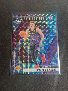 2024-25 Panini Mosaic - City Edition Dalton Knecht #271 Reactive Blue Prizm (RC) - Bild 1 von 2