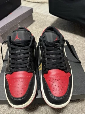 Zapatillas bajas Air Jordan 1 rojas para gimnasio talla 10 Foto 1 de 4