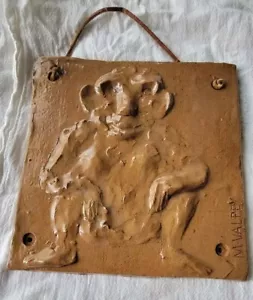 Azulejo de pared de cerámica escultural Margaret Valpey relieve 3D - Imagen 1 de 6