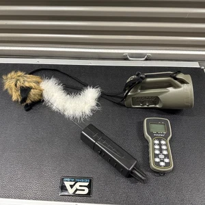 Fox Pro Wildfire Predator Call WF-1 with Remote TX9 - WORKS !! Decoy Included - Picture 1 of 6