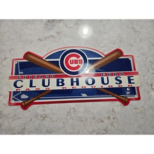 Letrero vintage 2003 Chicago Cubs Club House 18" de largo  - Imagen 1 de 8