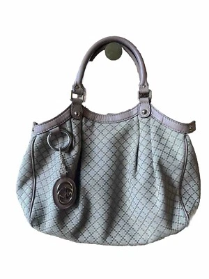 Auténtico bolso Gucci GG Sukey, monograma beige, ribete tostado Foto 1 de 4
