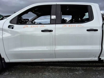 Used Serial Data Gateway Module fits: 2023 Chevrolet Silverado 1500 pickup Netwo - Image 1 of 4