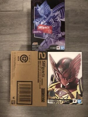 VENDEDOR DE EE. UU. SHF S.H.Figuarts Shinkocchou COMBO ENMASCARADO CAMEN RIDER OOO SUPERTATOBA Foto 1 de 2