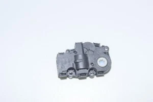 Attuatore Attuatore Attuatore BMW G11 Serie 7 G12 412650920 - Foto 1 di 3