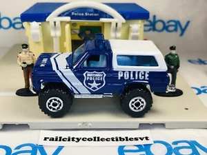 MATCHBOX POLICE CHEVY BLAZER 4x4 UNIT 14 1/66 DIE-CAST Loose - Picture 1 of 9
