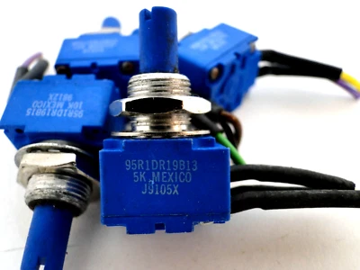 MIL spec Potentiometer von Bourns Typ 95R1DR19B13, 5 kOhm linear, Resistor - Bild 1 von 3