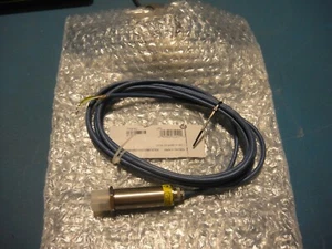 RAYMI31002MSF3CB3 Non-Contact Infrared Temp Sensor 100:1 Optics and laser sight - Picture 1 of 4