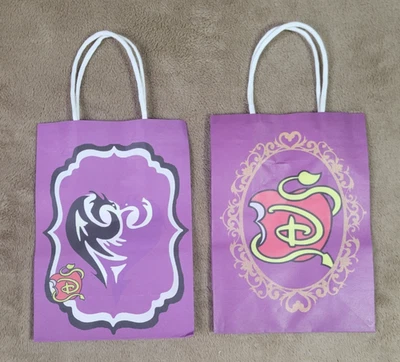 Descendants Paper Party Favor Loot Gift Goodie Bags with Handles 9 count - Image 1 of 4