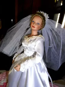 ASHTON DRAKE / SANDRA BILOTTO 11 INCH PORCELAIN BRIDE "KATHERINE" W/ STAND - Picture 1 of 8