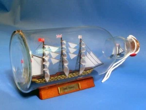Modelo de barco HMS Victory en botella de vidrio 11" - Imagen 1 de 5