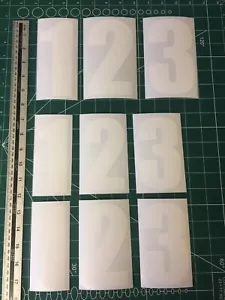 BLANCO MATE Números de Carreras Dígitos (X3 140mm y X6 120mm) Motocicleta TAMAÑO ACU - Imagen 1 de 4