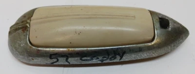 Luz de cortesía domo OEM 1957-58 Cadillac Series 62 / Fleetwood / Deville (868) Foto 1 de 4