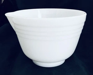 Hamilton Beach Stand Mixer Original PYREX Small 6.25" Milk Glass Bowl - Picture 1 of 5