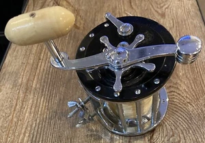 Excellent Vtg PENN Long Beach No. 68 Saltwater Fishing Reel - Picture 1 of 6