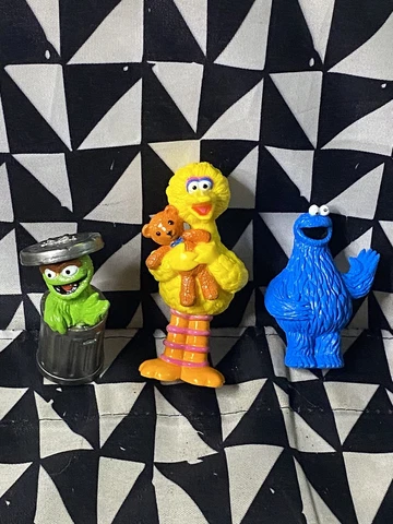 Big Bird Plastic Tyco Preschool 1997 Figure & Oscar  Grouch Cookie Monster Lot 3 Cover