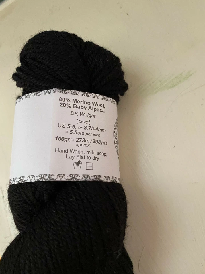 Hilo Alta Aalta Truth Lana Merino/Alpaca Bebé #5000 Negro Foto 1 de 1