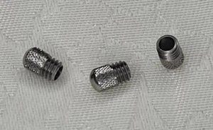 3 x Thorens Feuerzeug Feuerstein Store Schrauben für verschiedene Einfüllkappen - Bild 1 von 3