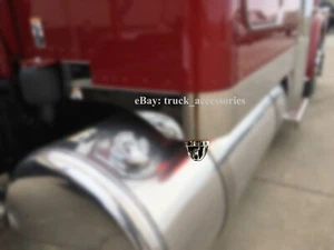 Peterbilt Exterior Sleeper Upside Down Corner Bracket w/ 1 WM Light Hole (Pair) - Picture 1 of 3