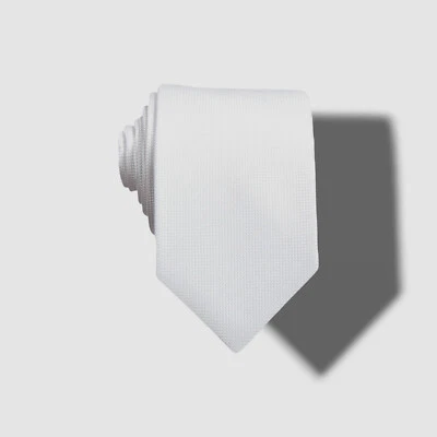 $115 Corbata Perry Ellis Para Hombres Blanca Sólida Ajustada Informal 60X3.25 Foto 1 de 4