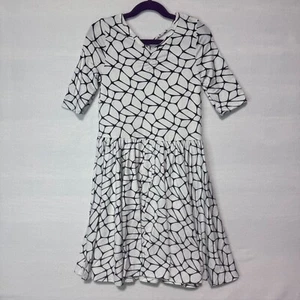 Vestido Dotdotsmile Talla 8/10 Estampado Blanco y Negro Nuevo con Etiquetas - Imagen 1 de 8