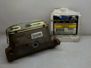 M1982 Fenco Remanufactured Brake Master Cylinder With Reservoir 12237M00 - Picture 1 of 4