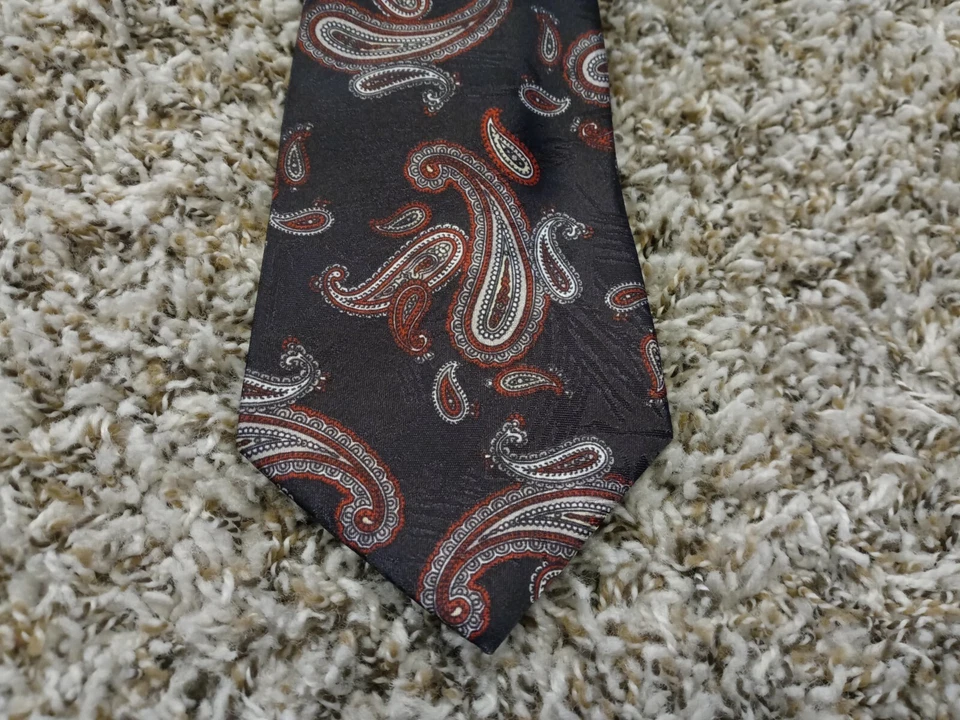 Corbata Puritan Edición Especial Marrón Paisley Cuello  Foto 1 de 4