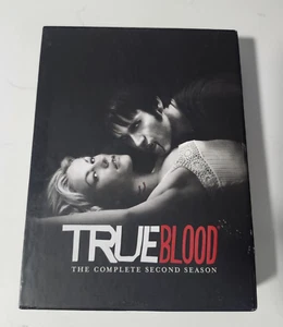 True Blood: The Complete Second Season Blu-ray Disc, 2014, 5-Disc Set Excellent - Foto 1 di 4
