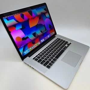 EXCELLENT APPLE MACBOOK PRO 15" | R9 GFX *HUGE 1TB SSD* 16GB QUAD CORE i7 2.5GHZ - Picture 1 of 8
